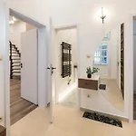D52 Luxury * Budapest